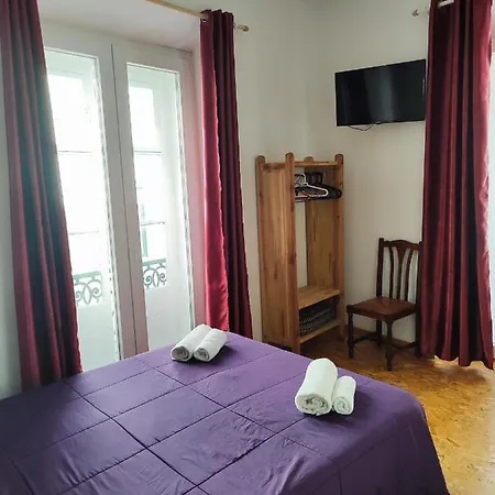 Guest House Rooms In Bairro Alto Lisbon