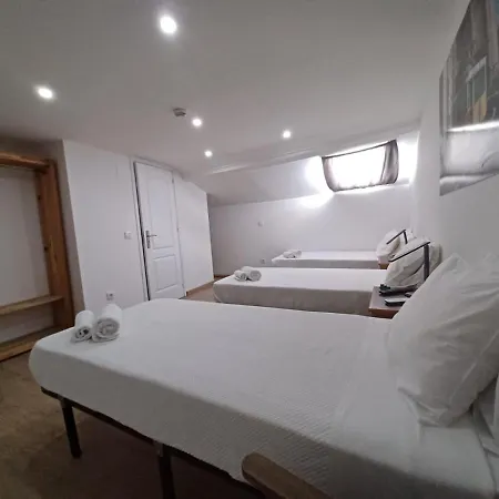 Guest House Rooms In Bairro Alto