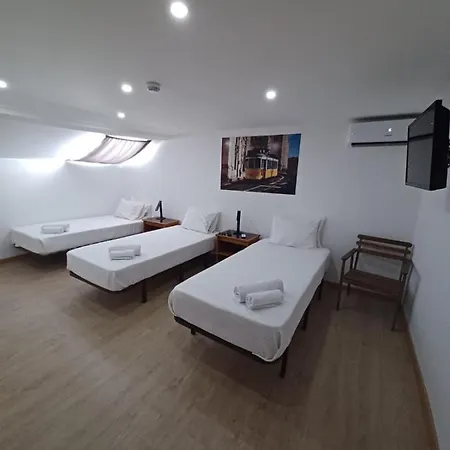 Guest House Rooms In Bairro Alto