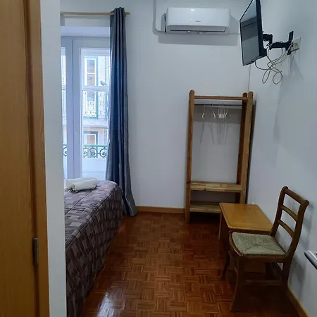 Guest House Rooms In Bairro Alto Guest house Lisbon
