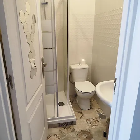 Guest House Rooms In Bairro Alto Guest house