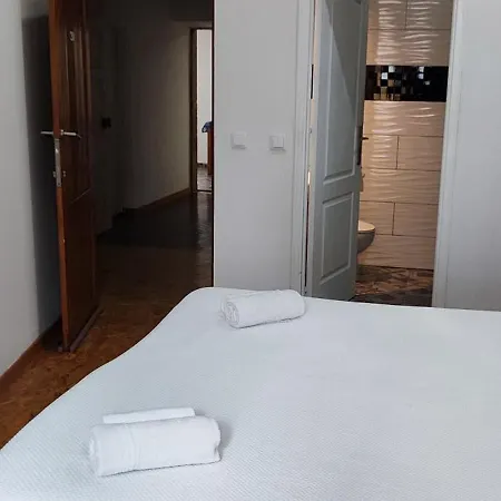 Guest House Rooms In Bairro Alto Lisbon