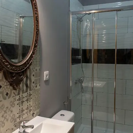 Guest House Rooms In Bairro Alto