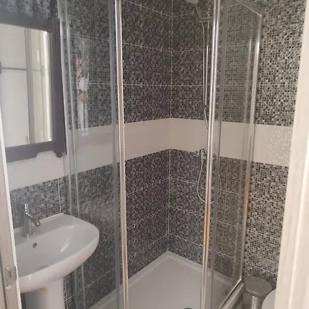 Konukevi In Bairro Alto Lisboa